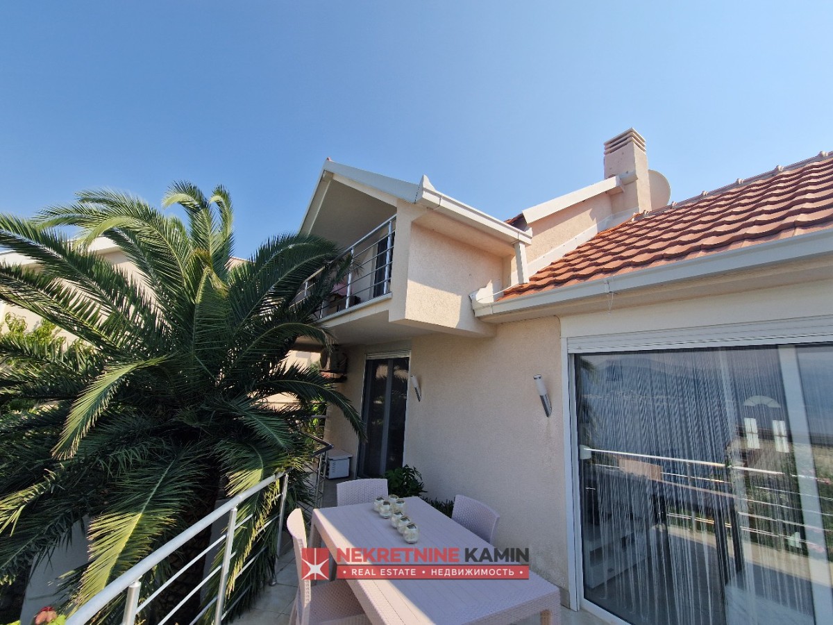 Modern House with Sea View, Less than 100 m from the Sea, Krašići